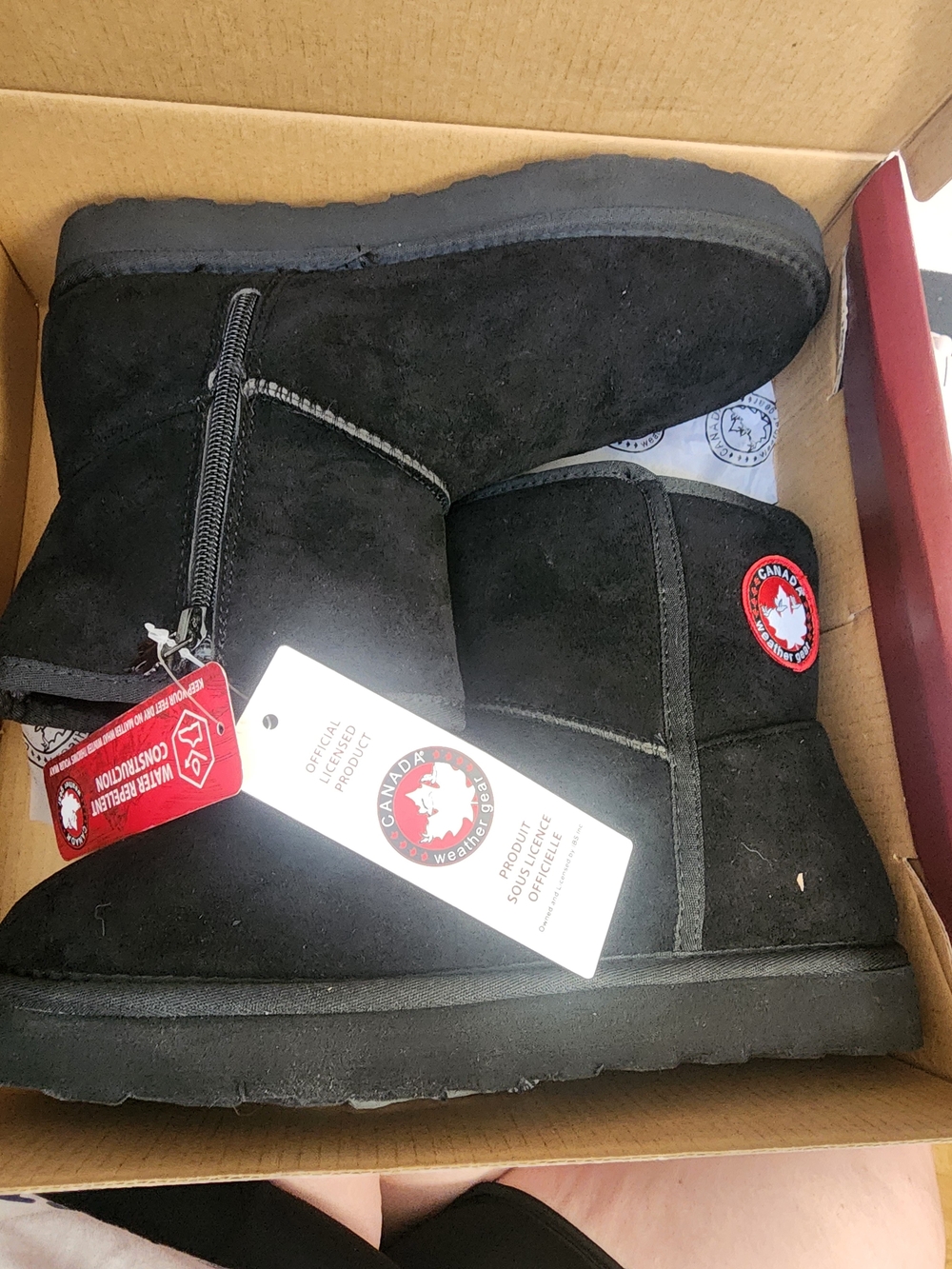 NWT Canada Weather Gear Black Platform Winter Boots Women’s Size 8 w/ Box